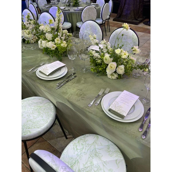 Скатерть бархатная "Бета+" светло-зеленая прямоугольная