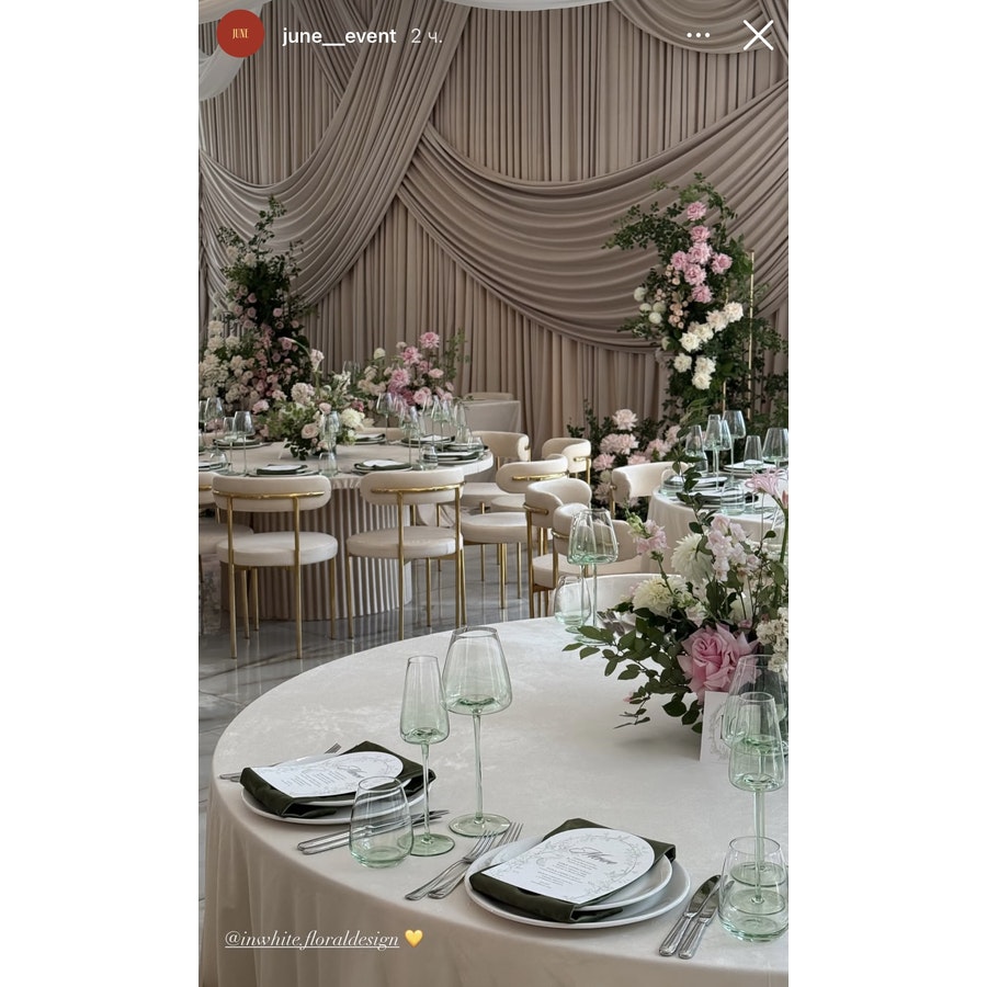 Стол «Арис» круглый, бархат светло-бежевый - Фото миниатюра 2