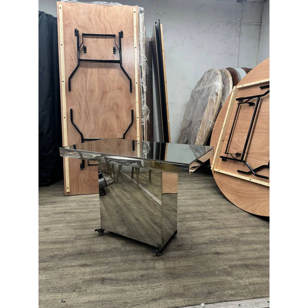 Стол для торта серебряный прямоугольный с зеркальной столешницей - Фото 2