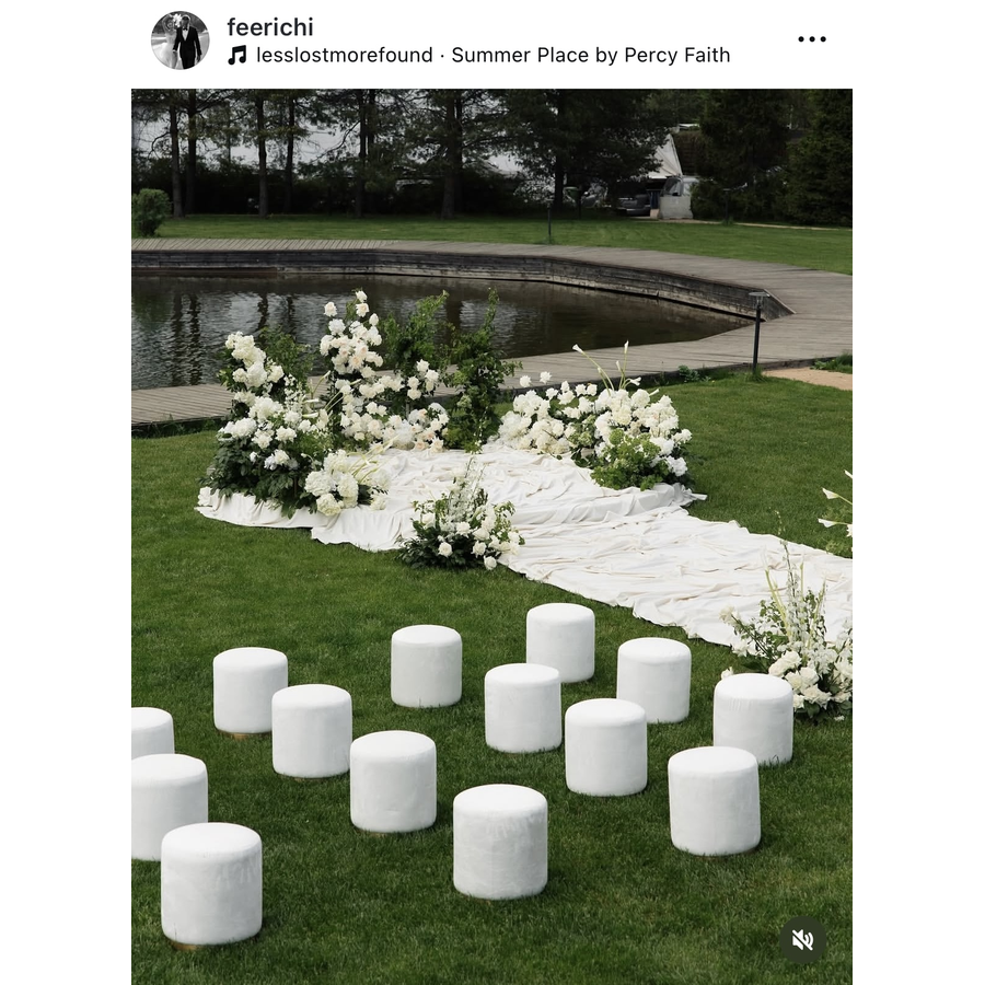 Пуф «Круг» золотой, белый бархат - Фото миниатюра 2