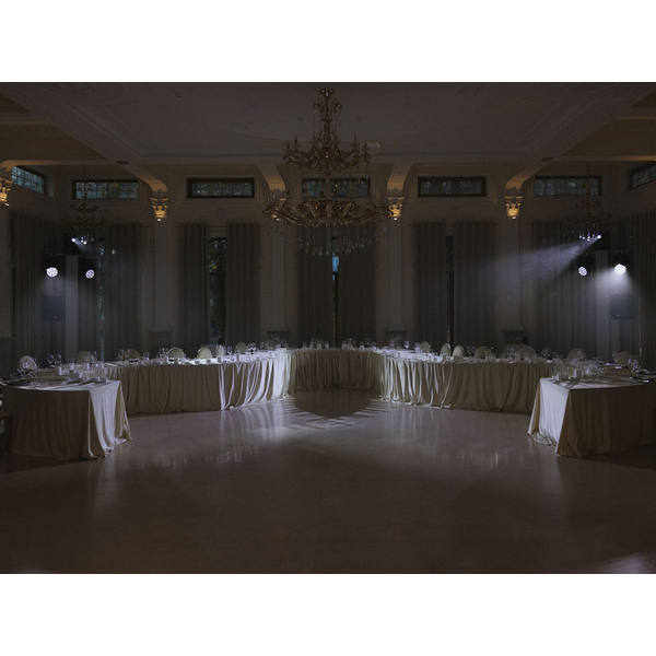 Скатерть прямая широкая бархатная молочная - Фото 5