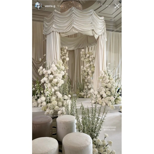 Пуф «Круг» серебряный, молочный бархат