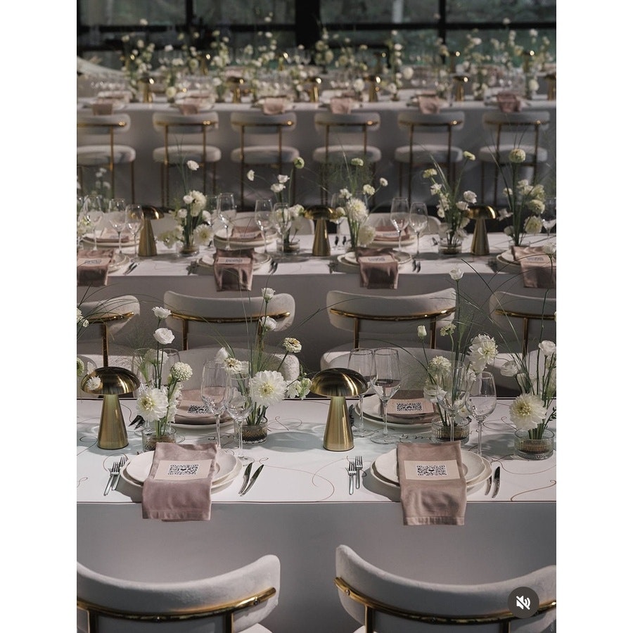 Салфетка бархатная серо-бежевая - Фото миниатюра 4