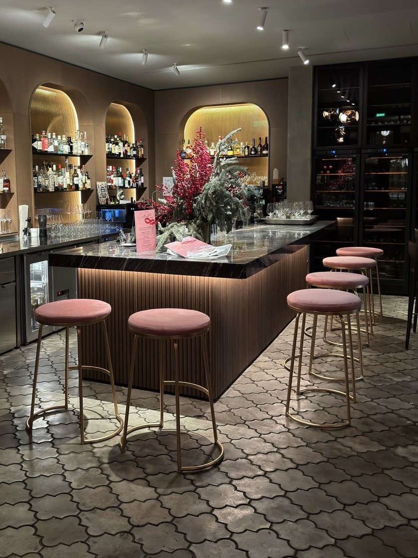 Стул барный Модерн Сэддл Куколка (любой оттенок каркаса)