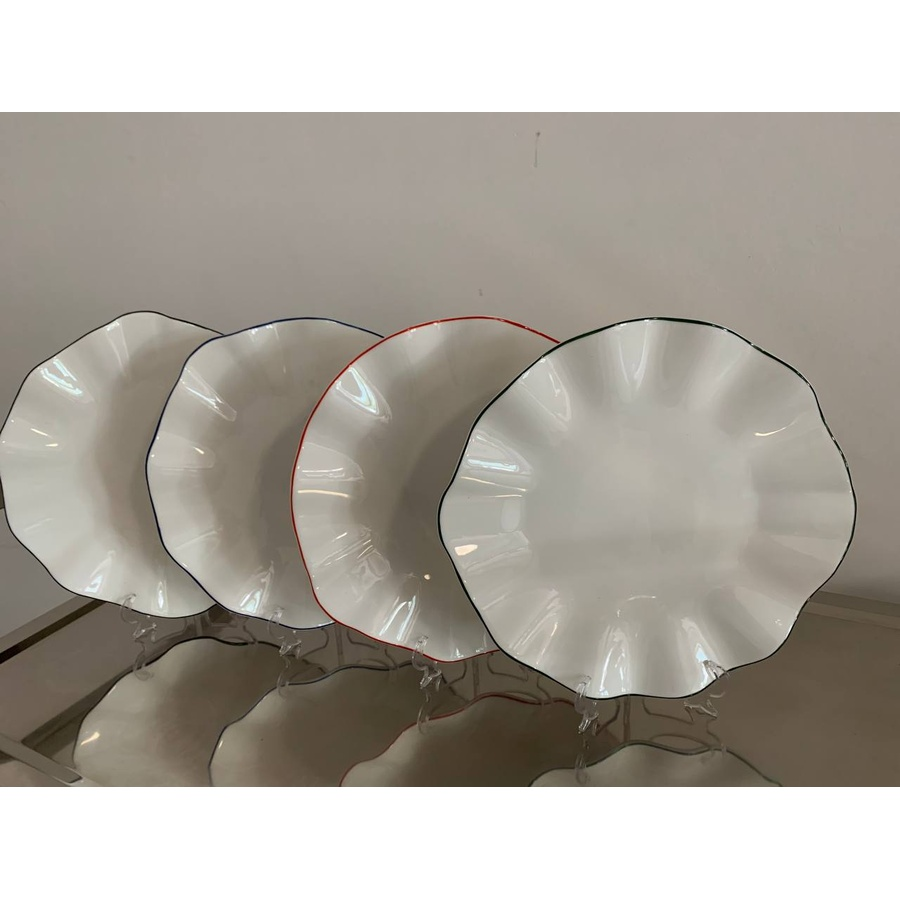 Сервировочная тарелка Лотос с черной каймой - Фото миниатюра 3