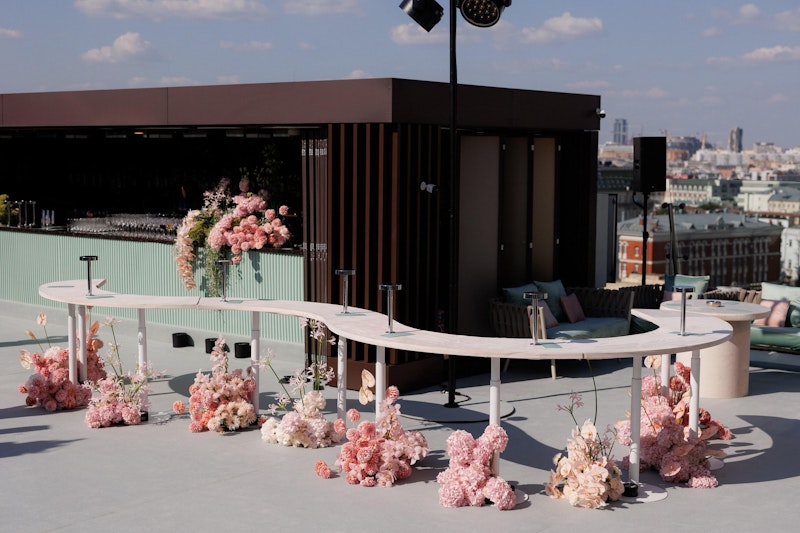 Стол коктейльный Твист Змейка М, Кремовый бисквит (телескопические ноги)