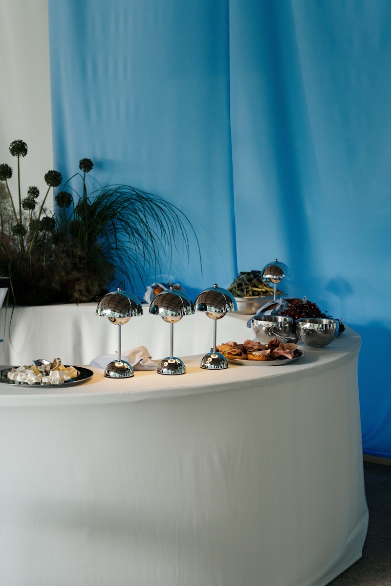 Стол коктейльный Твист Змейка М, Рафаэлло + Млечный путь (телескопические ноги)