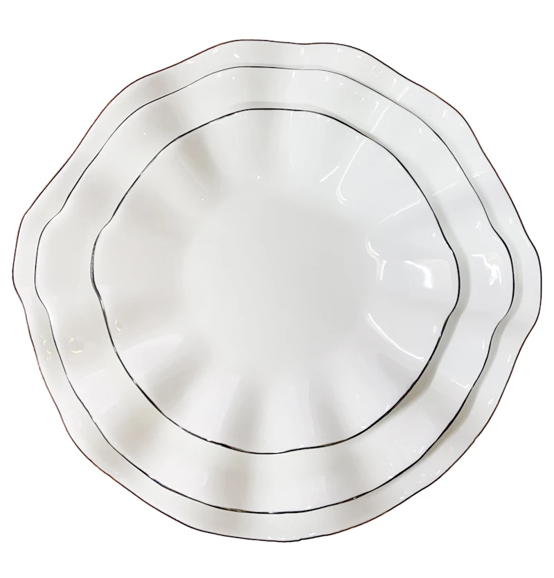 Порционная тарелка Лотос с черной каймой С
