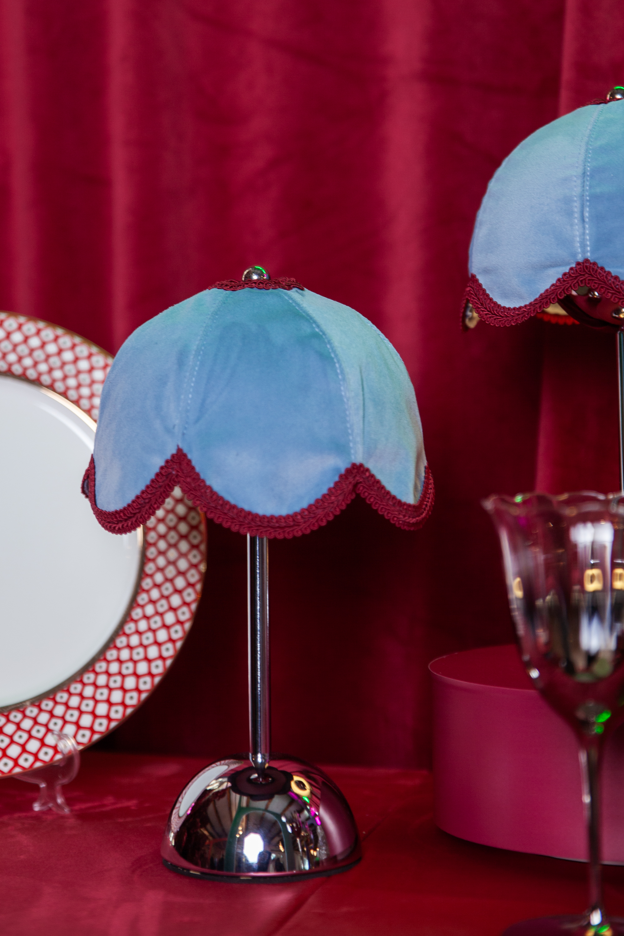 Лампа Дом Цветочек, голубой велюр + бордовая тесьма - Фото миниатюра 4