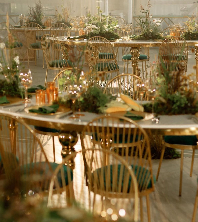 Стол-змейка-80, золотой, столешница белый МДФ, 1 модуль