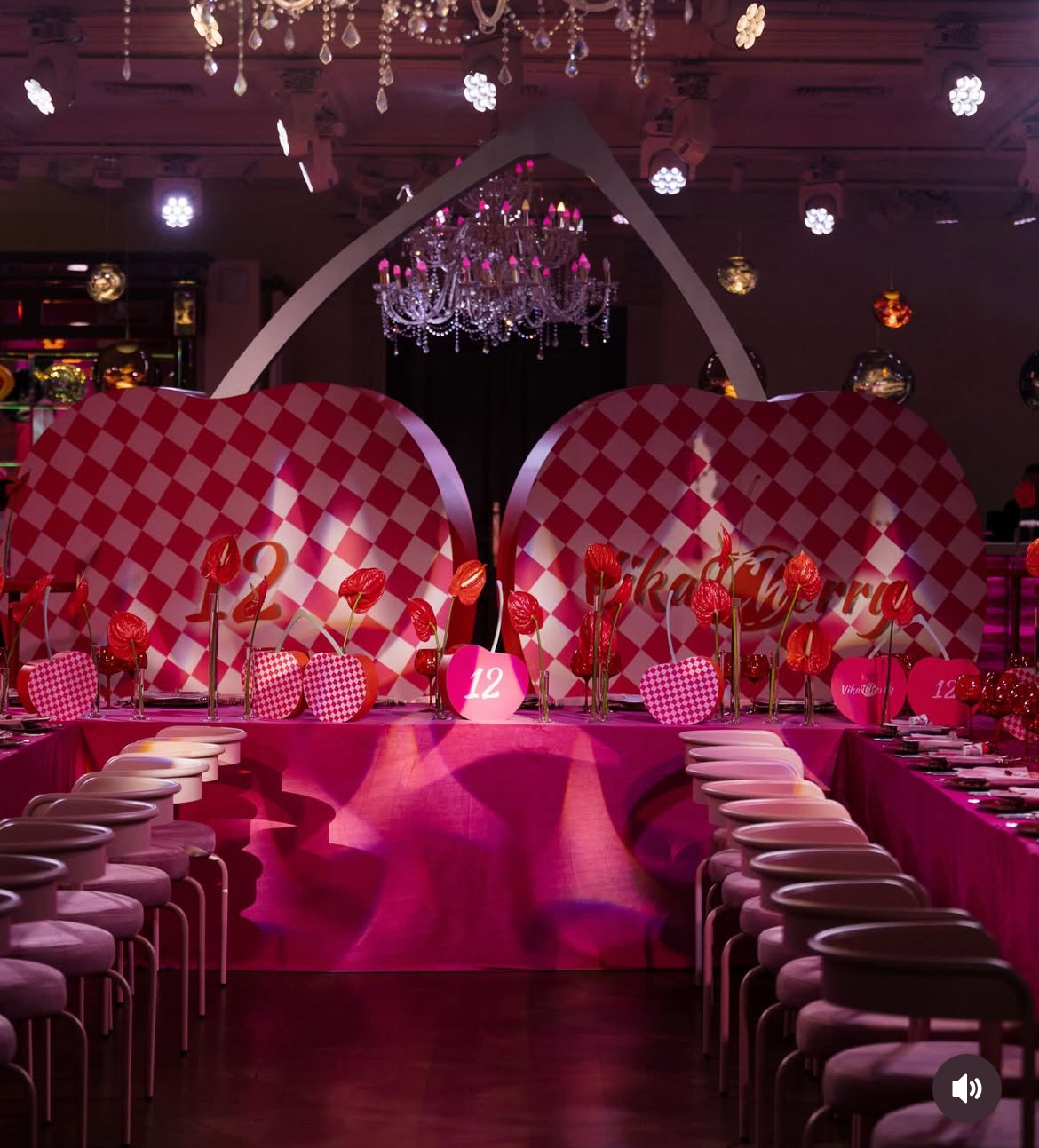 Стул Колори, Розовая помада + Куколка