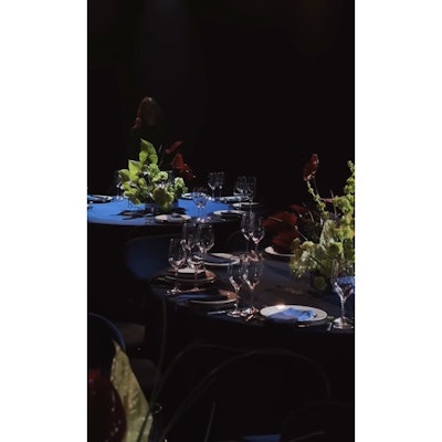 Скатерть велюр, круглая, сапфир - изображение 7