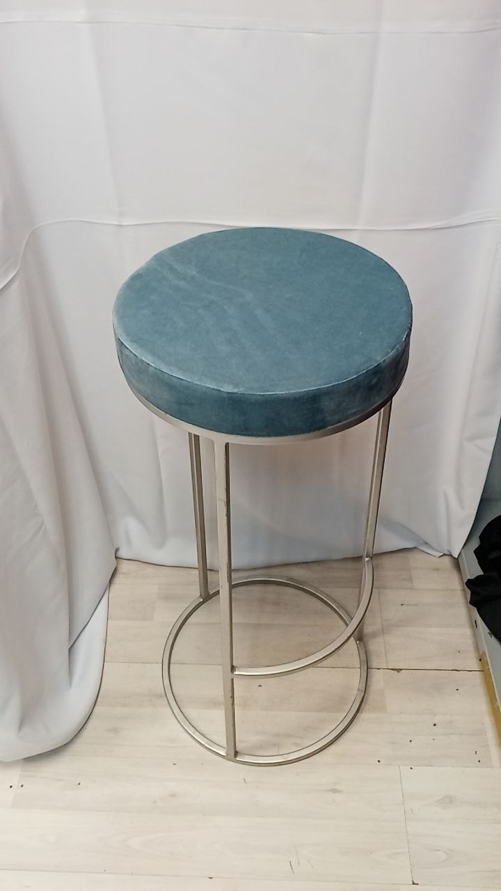 Стул барный серебро, пыльно-голубой бархат