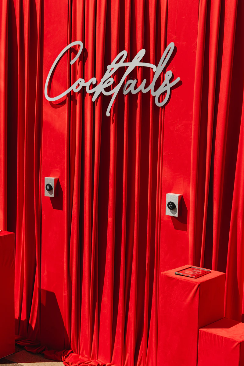 Колонна 100 см с чехлом алая