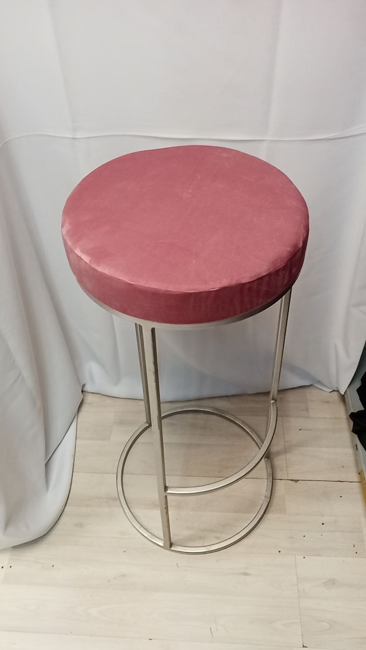 Стул барный золото, пыльно-розовый бархат