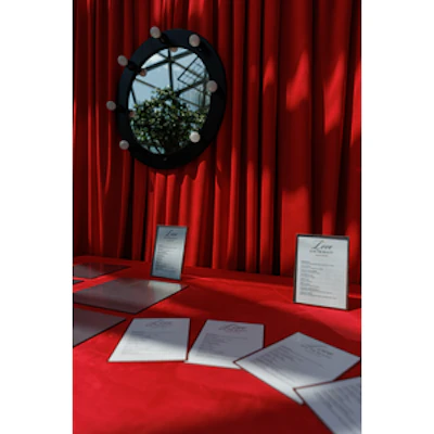 Стол "Лофт черный" алый - изображение 2