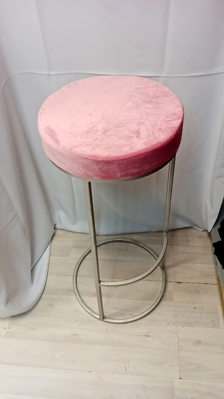 Барный стул серебро, пепельно-розовый бархат
