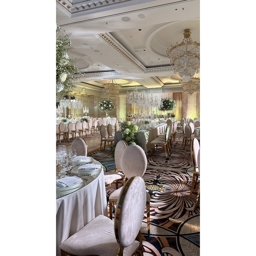 Скатерть прямая широкая бархатная кремовая - Фото миниатюра 11