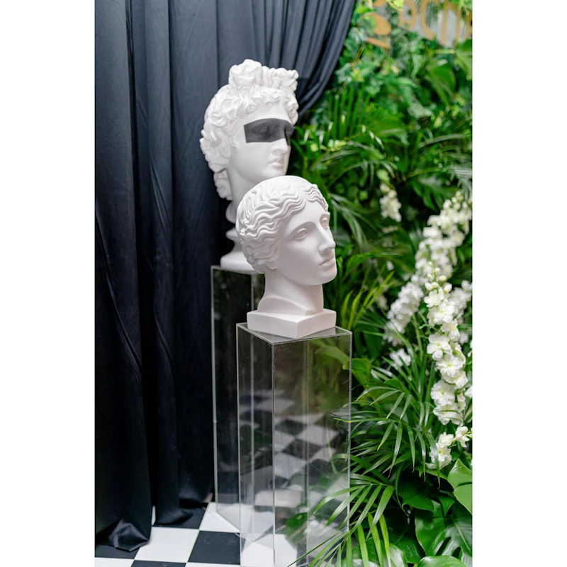 Бюст Аполлон цензура