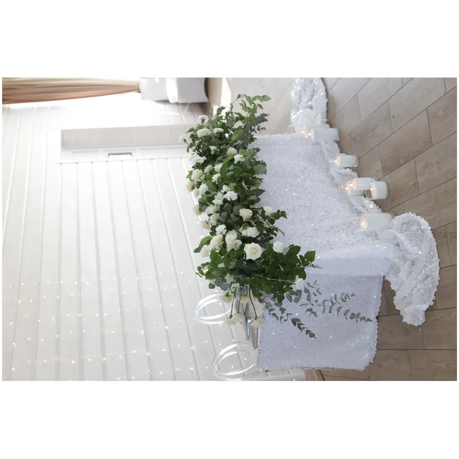 Скатерть с большими пайетками "Дельта" белая прямоугольная - Фото миниатюра 5