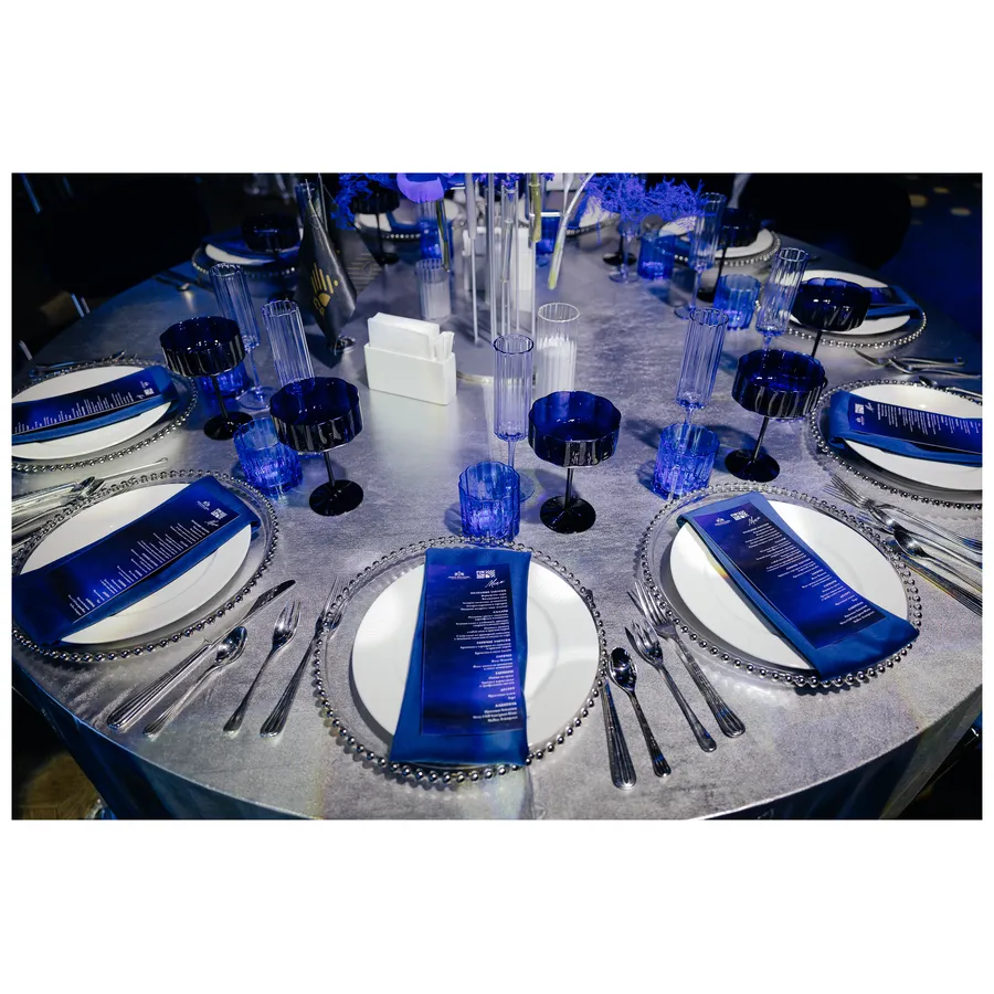 Скатерть "Юми" | серебряная металлик круглая - Фото миниатюра 4