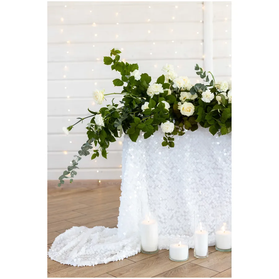 Скатерть с большими пайетками "Дельта" белая прямоугольная - Фото миниатюра 4