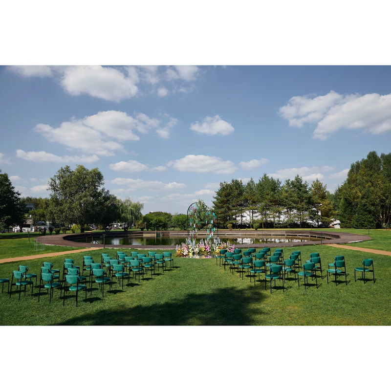 Стул Монако черный изумрудный