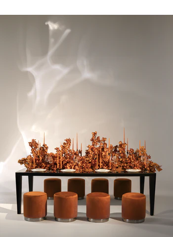 Стол черный «Нора» матовый с зеркальной столешницей