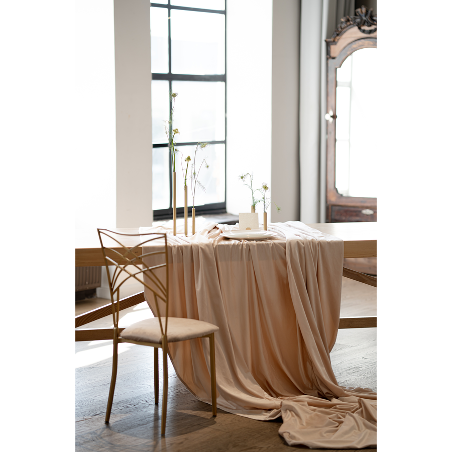 Скатерть прямая широкая бархатная кремовая - Фото миниатюра 5