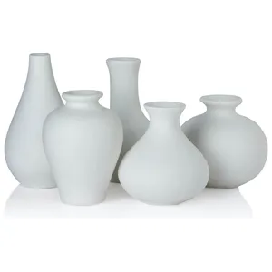 Набор белых ваз «Хомфарито»