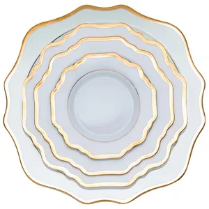 Набор тарелок «Тайга» белые с золотым кантом 33, 26, 21 и 16