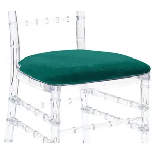 Подушка Кьявари изумрудный бархат. Сдается со стулом