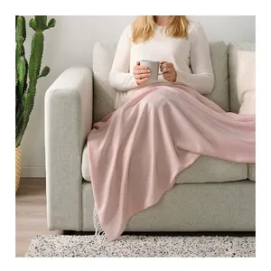 Плед «Скучаюпоикее» розового цвета - Фото 3