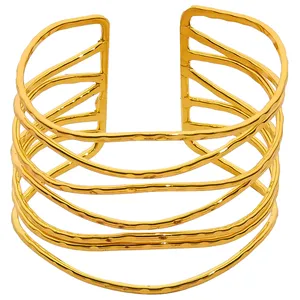 Кольцо для салфетки «Анитра» золотое - Фото 1