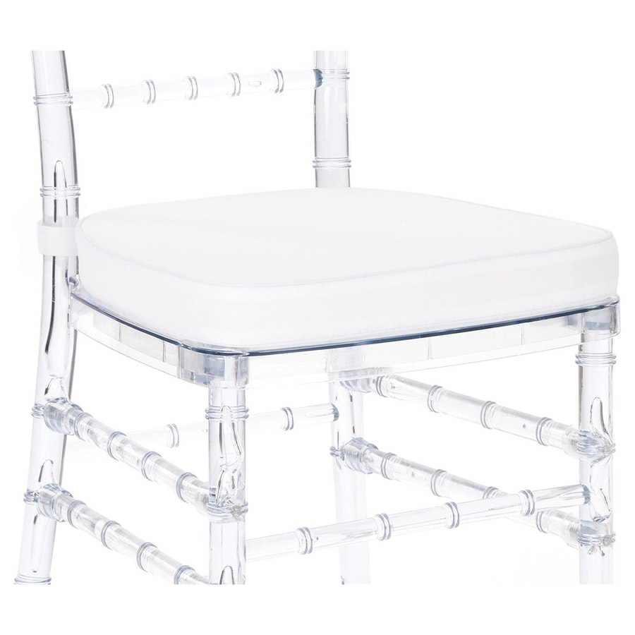 Подушка Кьявари белая. Сдаётся со стулом. - Фото миниатюра 1