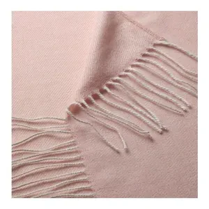 Плед «Скучаюпоикее» розового цвета - Фото 2