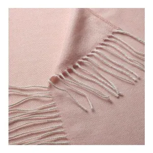 Плед «Скучаюпоикее» розового цвета - Фото 2