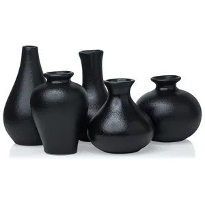 Набор черных ваз «Хомфарито»