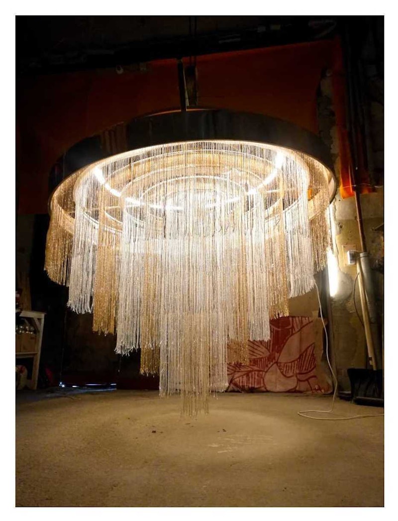 Люстра декоративная, с освещением