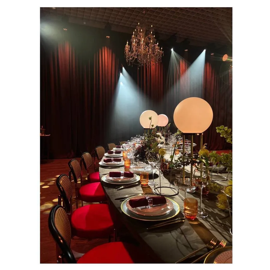 Стул Модерн Золото, Ротанг в черной раме + Малиново-красный - Фото миниатюра 2