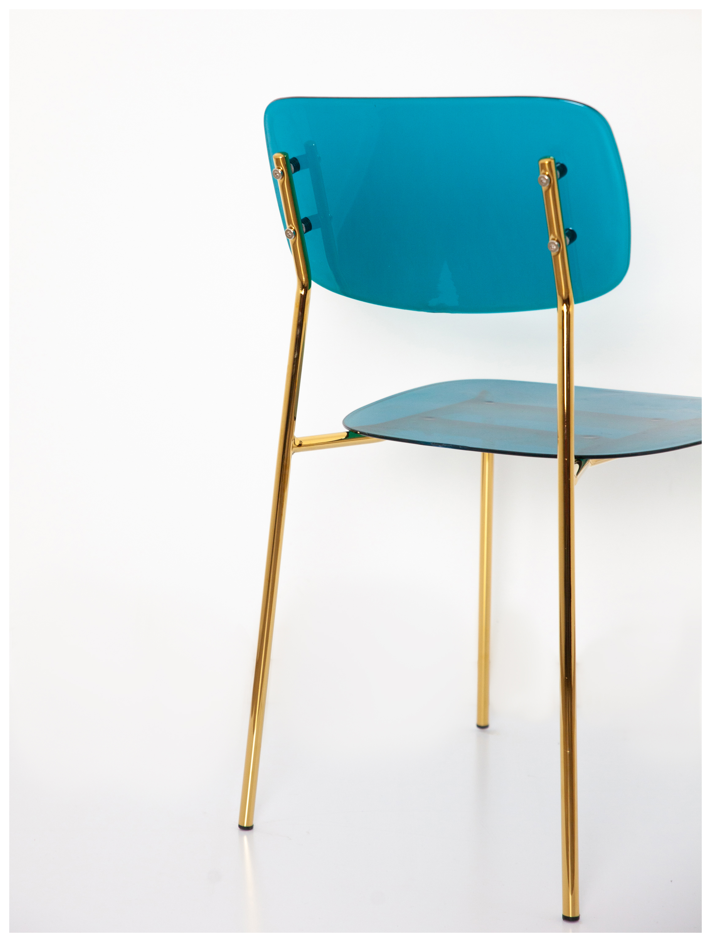 Стул Призм Золото, Омут памяти