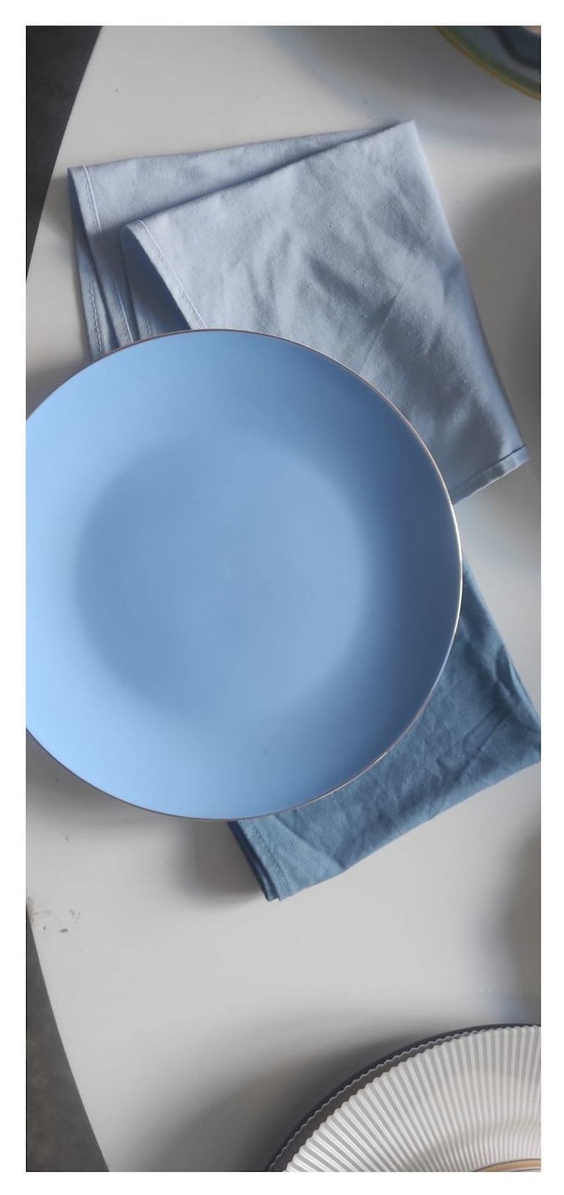 Тарелка ПИНТОН Ларижская Пазурь М