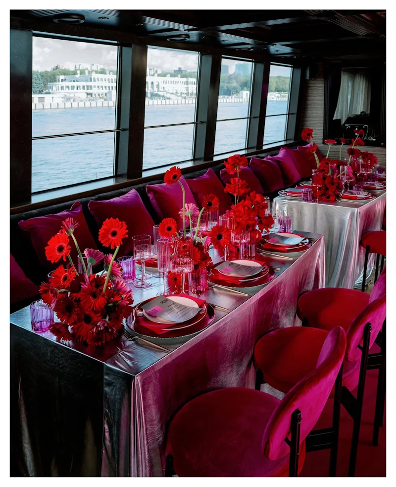 Стул Модерн Черный, Манящая фуксия