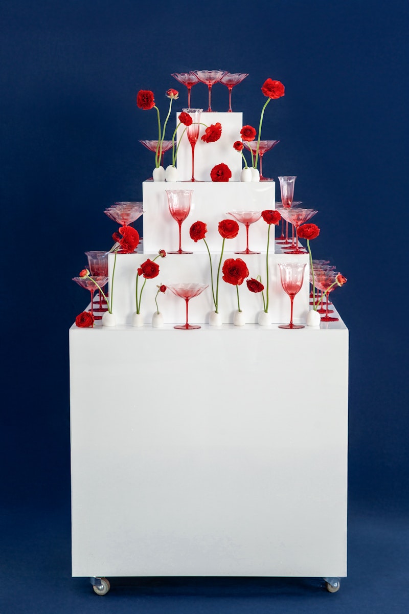 Горка для шампанского Майя Белая