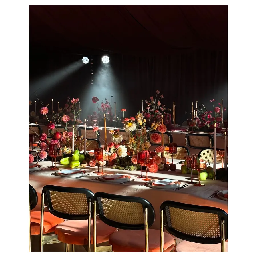 Стул Модерн Золото, Ротанг в черной раме + Игривый Персик - Фото миниатюра 4