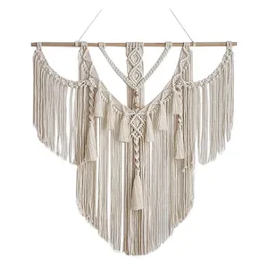Панно декоративное из макраме Бохо Кисточки
