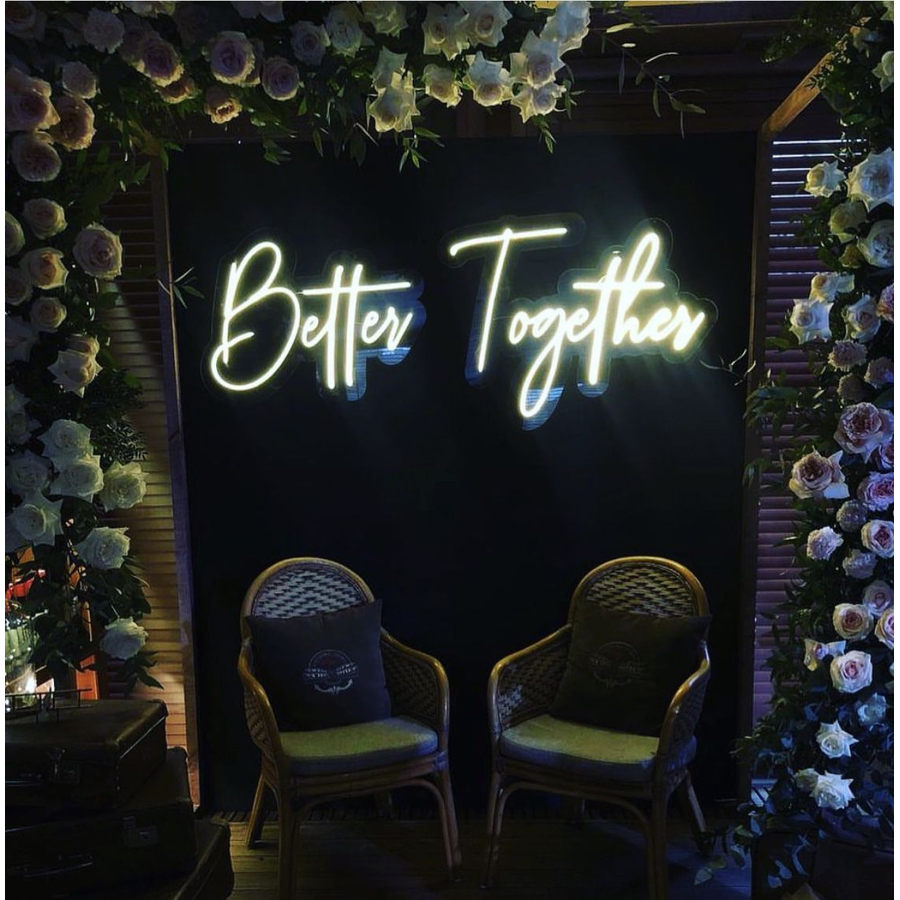 Неоновая надпись "Беттер Тугезер" (желтая) - Фото миниатюра 3