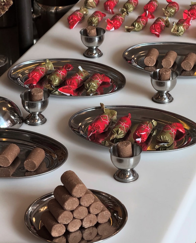 Блюдо сервировочное Овал С Не Все Золото