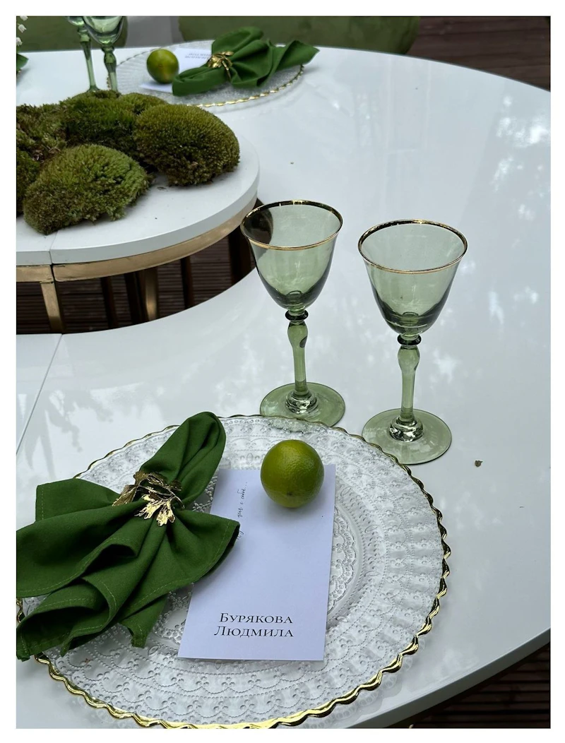 Сервировочная тарелка Кружево Золото