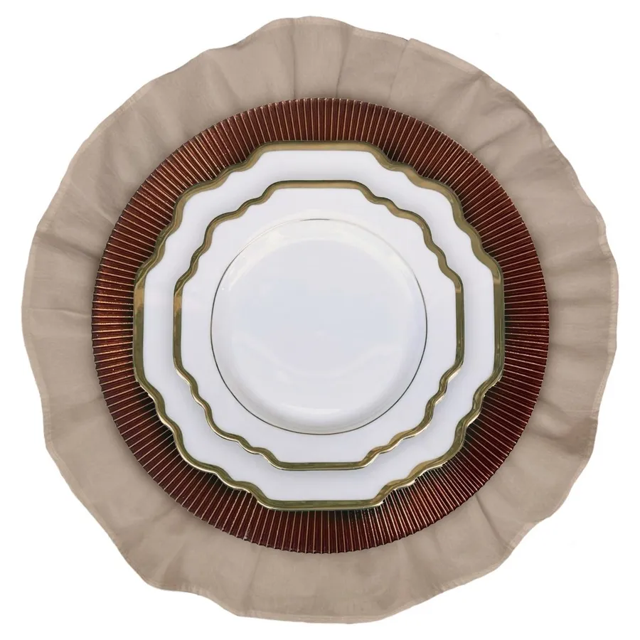 Салфетка из хлопка, с рюшами бежевая - Фото миниатюра 2